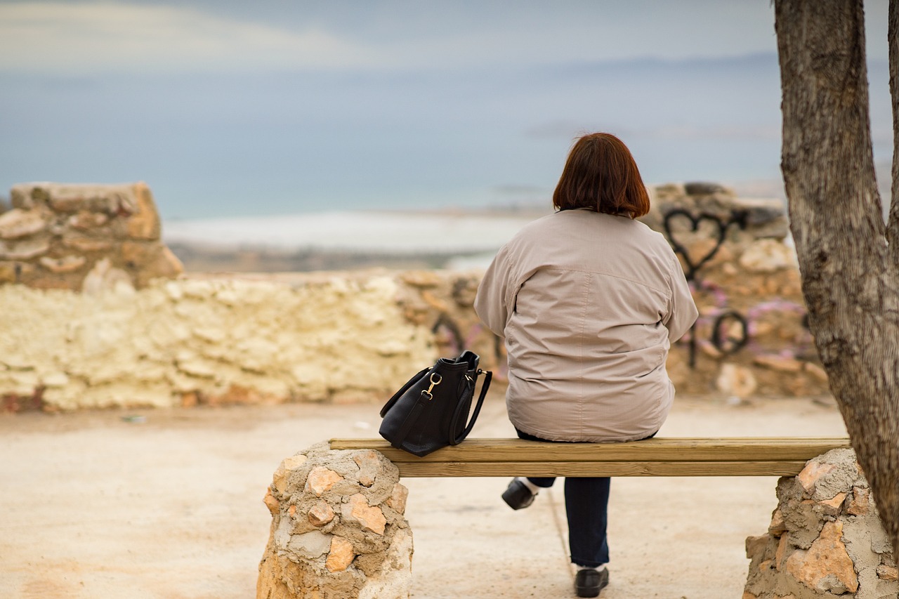 woman, senior citizen, elderly, old, senior, female, bench, looking, sit, relax, alone, lonely, thinking, relaxing, pensioner, retirement, retired, relaxation, rest, holiday, vacation, travel, away, resting, person, nature, outside, tree, spain, brown thinking, brown relax, brown alone, brown elderly, brown lonely, brown think